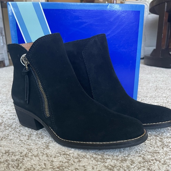 NEW white mountain ankle boot, sz6.5 - Picture 3 of 6